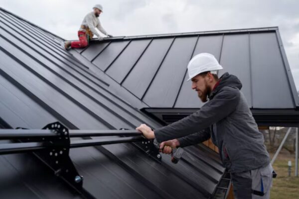 Why Metal Roofing Is Gaining Popularity in Modern Homes